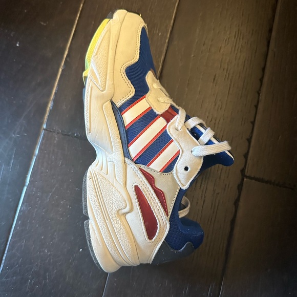 adidas Originals Grey & Blue Yung 96 Sneakers - Picture 6 of 9